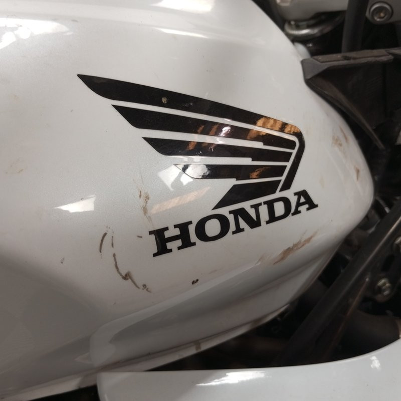 HONDA CBF 1000 2007 accidentée - La Casse de l Oncle Tom