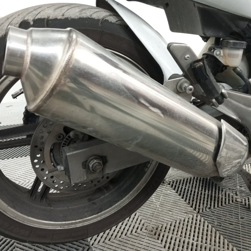 HONDA CBF 1000 2007 accidentée - La Casse de l Oncle Tom