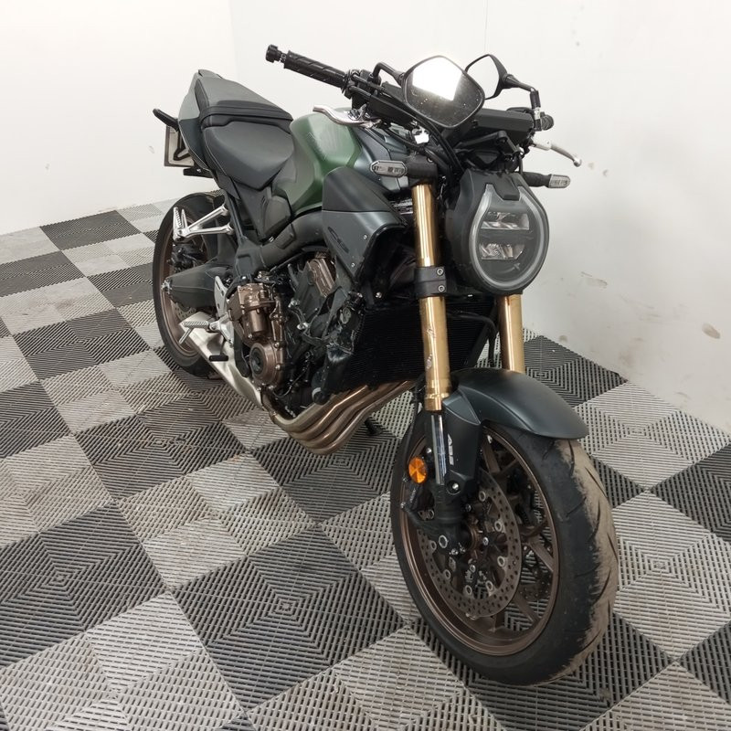 HONDA CB650RA 649 2025 accidentée - La Casse de l Oncle Tom