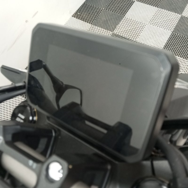HONDA CB650RA 649 2025 accidentée - La Casse de l Oncle Tom