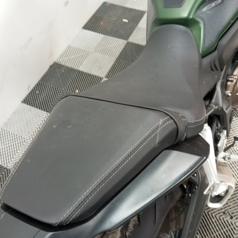 HONDA CB650RA 649 2025 accidentée - La Casse de l Oncle Tom
