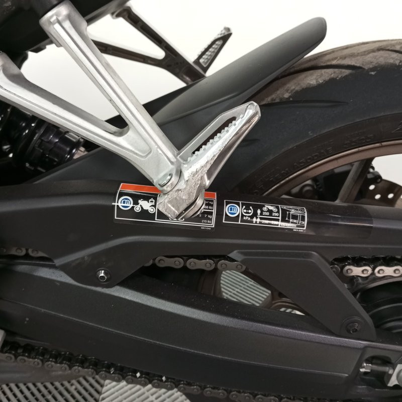 HONDA CB650RA 649 2025 accidentée - La Casse de l Oncle Tom
