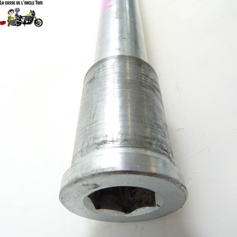 Axe de roue avant Kawasaki 650 er 2010 - CTM-8437-062