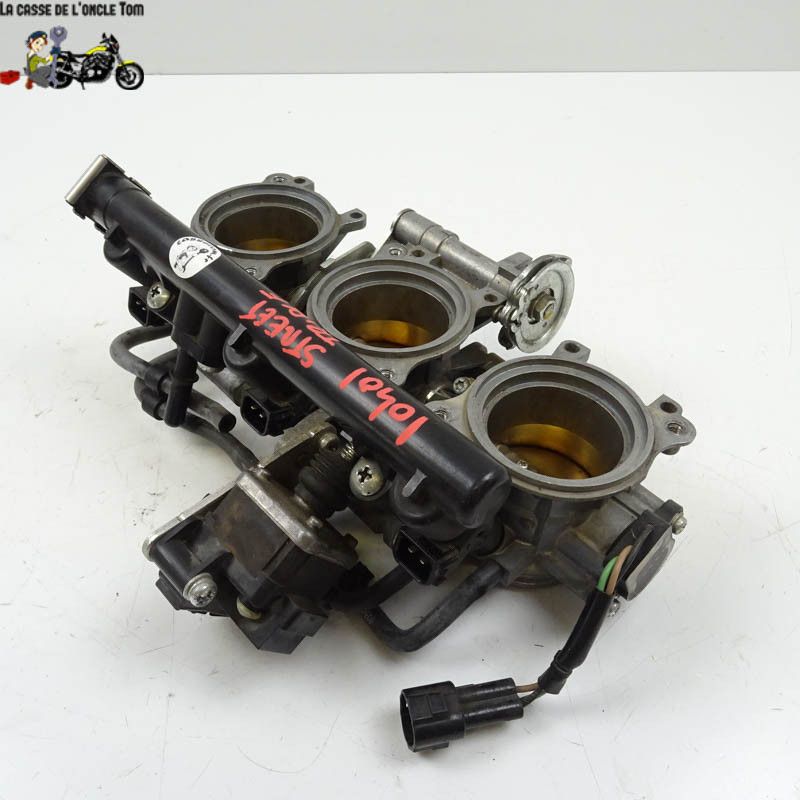 Rampe d'injection Triumph 675 street triple  2013 - CTM-10401-019