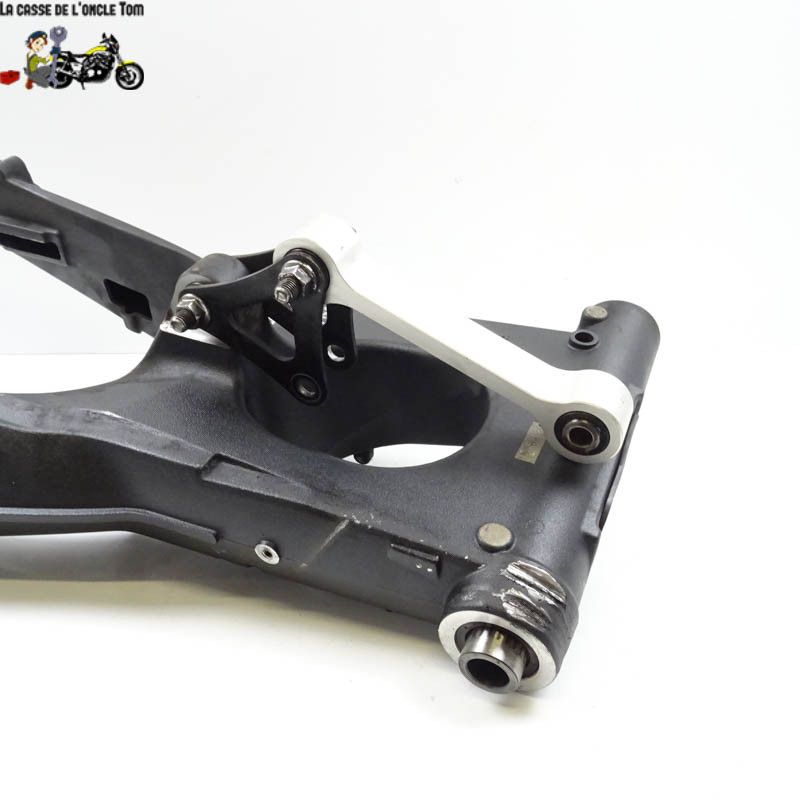 Bras oscillant  Triumph 675 street triple  2013 - CTM-10401-001