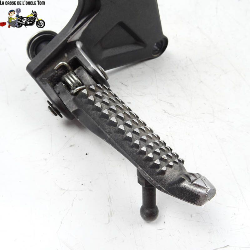 Platine + repose pied avant droit Kawasaki 1000 zx10r 2012 - CTM-10905-026