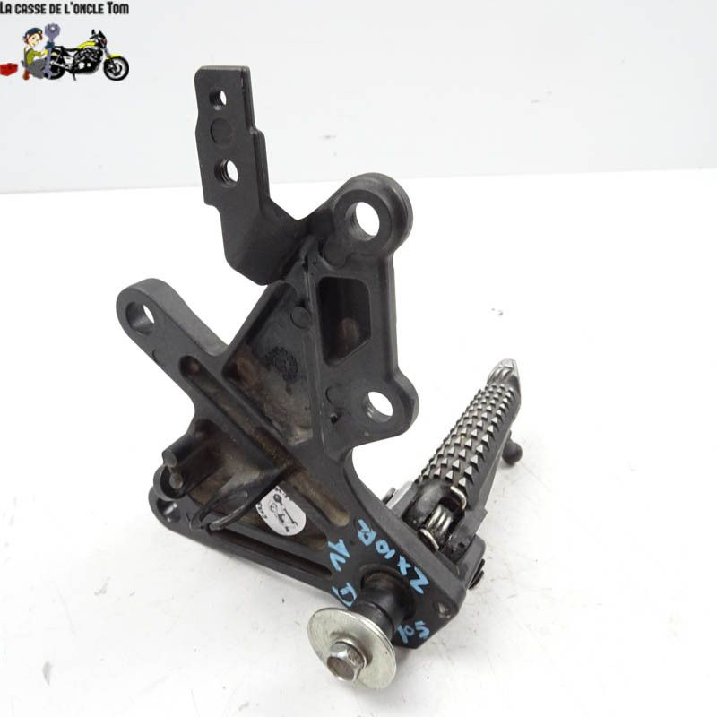 Platine + repose pied avant droit Kawasaki 1000 zx10r 2012 - CTM-10905-026