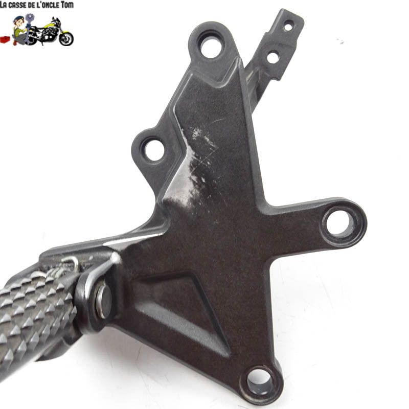 Platine + repose pied avant droit Kawasaki 1000 zx10r 2012 - CTM-10905-026
