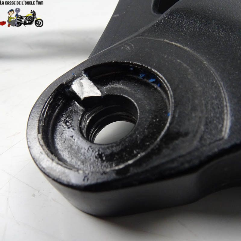 Platine Avant Droit Suzuki 1000 GSXR 2019 - CTM-10719-23