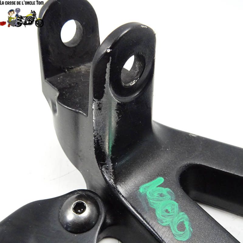 Platine Avant Gauche Suzuki 1000 GSXR 2019 - CTM-10719-25