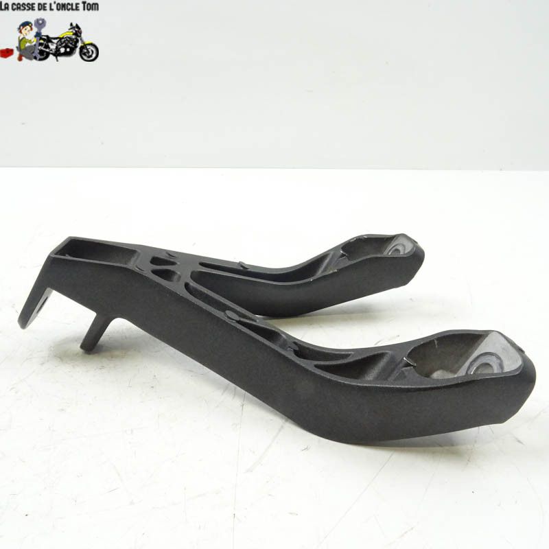 Platine Arrière Gauche Honda 1000 cbr rr-r sp 2020 - CTM-10925-26