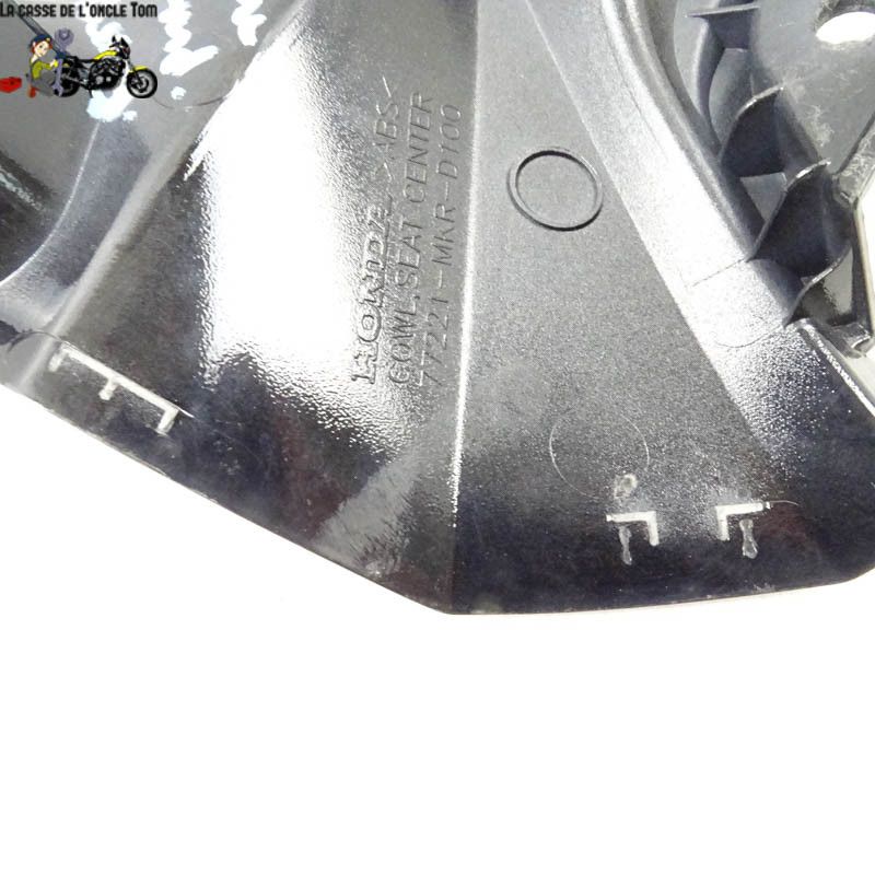 Cache intermédiaire de selle  Honda 1000 cbr rr-r sp 2020 - CTM-10925-33