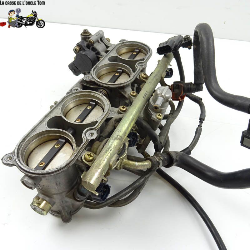 Rampe d'injection Yamaha 1000 R1 Yzf 2006 - CTM-10990-35