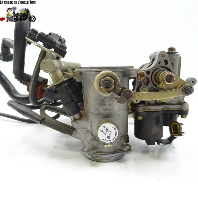 Rampe d'injection Yamaha 1000 R1 Yzf 2006 - CTM-10990-35