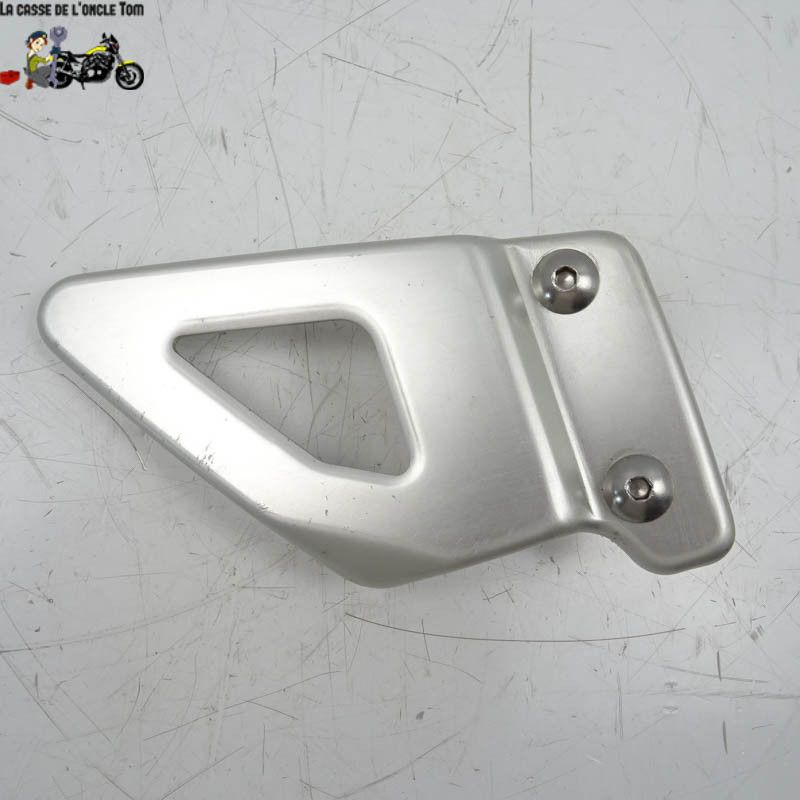 Protection repose-pied avant droit Suzuki 650 sv 1999 -  Cassetom - Nos pièces motos