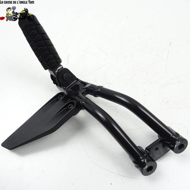 Platine + repose pied arrière gauche  KTM 390 duke 2018 - CTM-10335-027