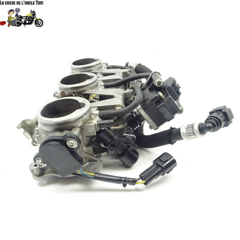 Rampe d'injection  Triumph 675 street triple 2009 - CTM-9489-021