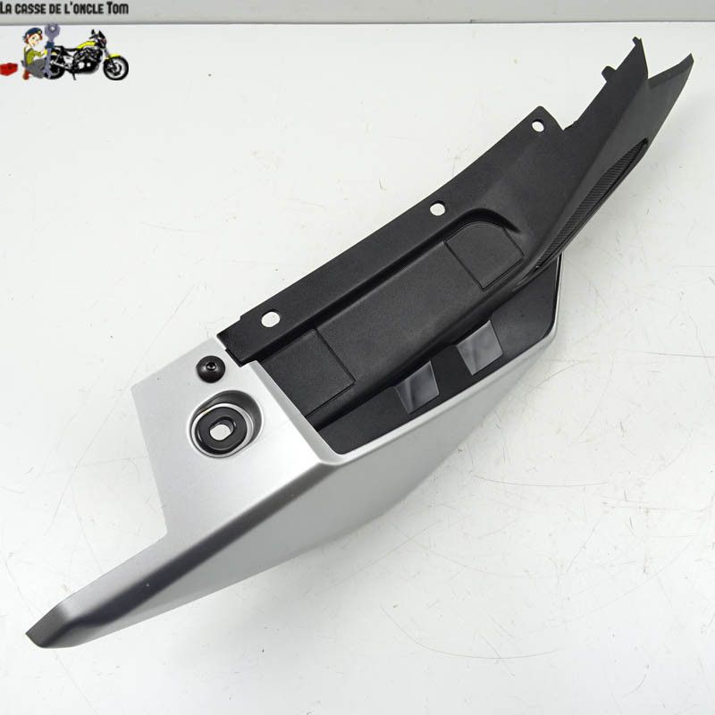 Demi coque arrière droite  Yamaha 900 MT09 2020 - CTM-11279-002