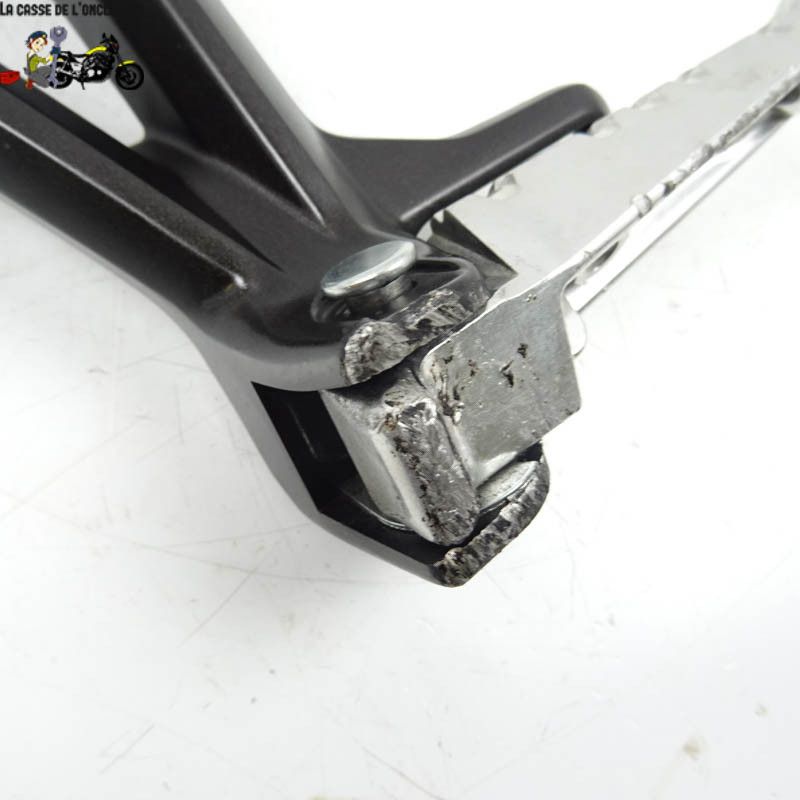 Platine + repose pied arrière gauche Yamaha 900 MT09 2020 - CTM-11279-011