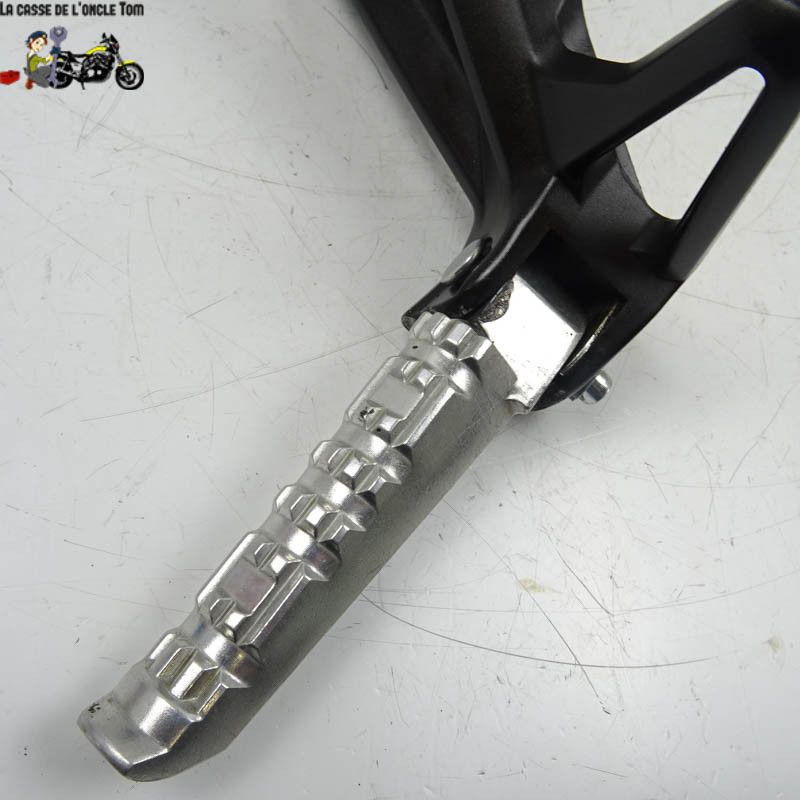 Platine + repose pied arrière gauche Yamaha 900 MT09 2020 - CTM-11279-011