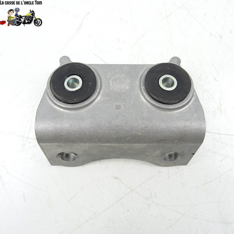 Fixation réservoir essence/selle Yamaha 900 MT09 2020 - CTM-11279-072