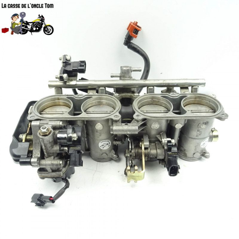 Rampe d'injection Yamaha 1000 Fz1 2006 - CTM-10999-017