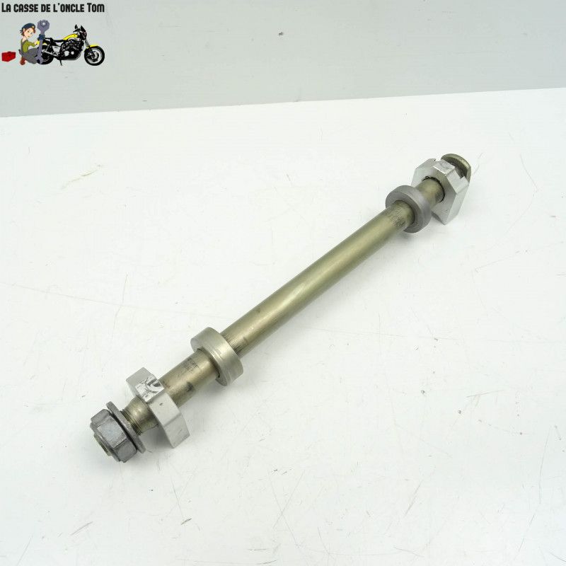 Axe de roue arrière Triumph 675 street triple 2015 - CTM-11189-021