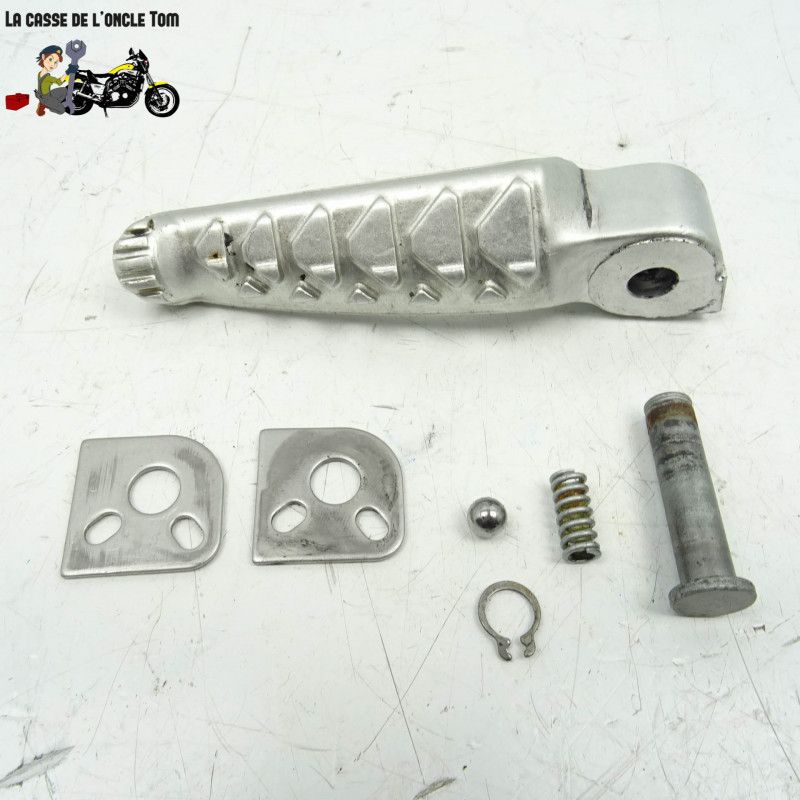 Repose pied arrière droit Aprilia 1000 tuono 2007 - CTM-10883-19