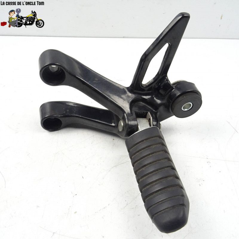 Platine arrière gauche + repose pied Suzuki 250 Inazuma 2012 - CTM-8561-043