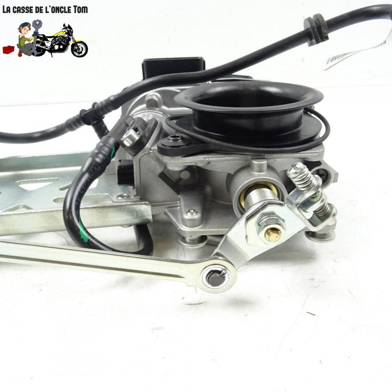 Rampe d'injection Ducati 939 super sport 2017 - CTM-11259-006