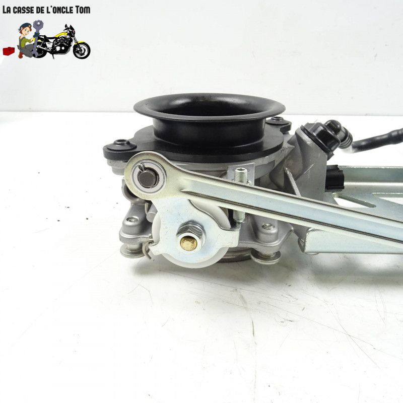 Rampe d'injection Ducati 939 super sport 2017 - CTM-11259-006