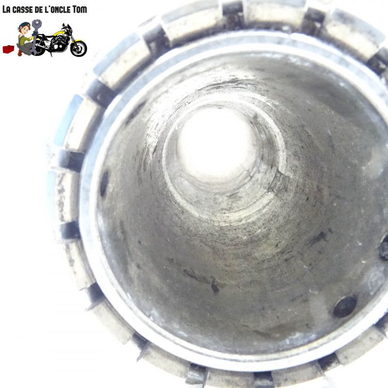 Fusée de roue arrière  Ducati 939 super sport 2017 - CTM-11259-008