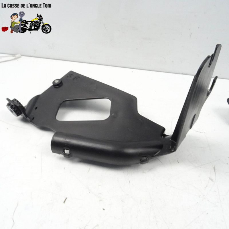 Plastiques inférieur  gauche Ducati 939 super sport 2017 - CTM-11259-053