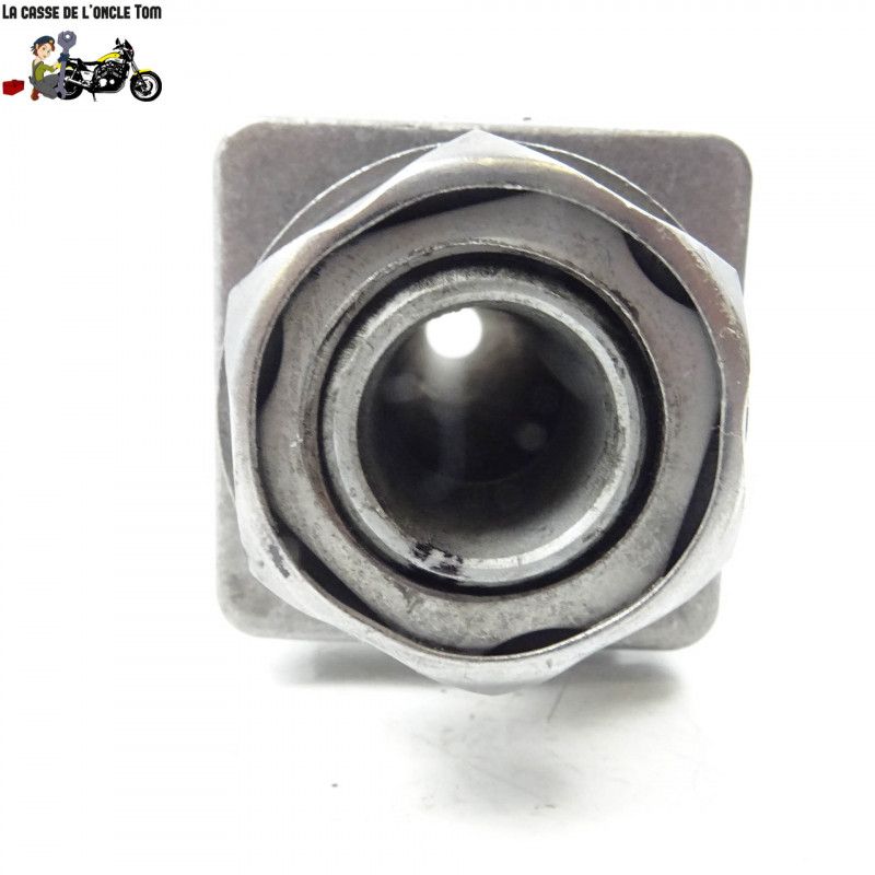 Axe de roue arrière BMW 1000 s xr 2019 - CTM-11348-008