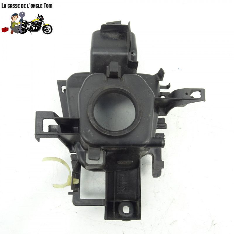 Entourage de  bouchon d'essence Honda 125 pcx 2016 - CTM-11435-024