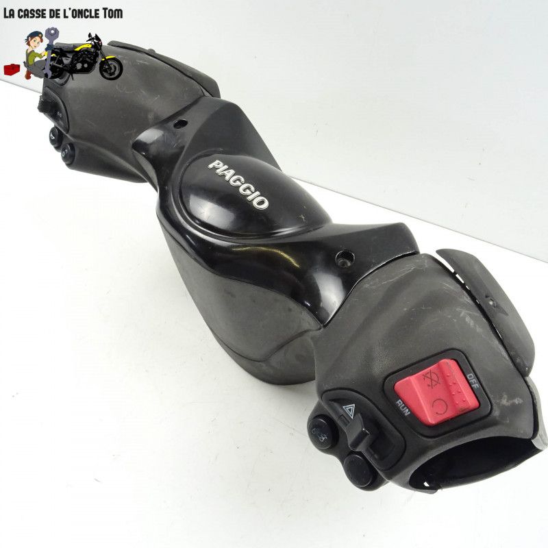 Entourage guidon + commodos Piaggio 125 x evo 2013 - CTM-9317-044