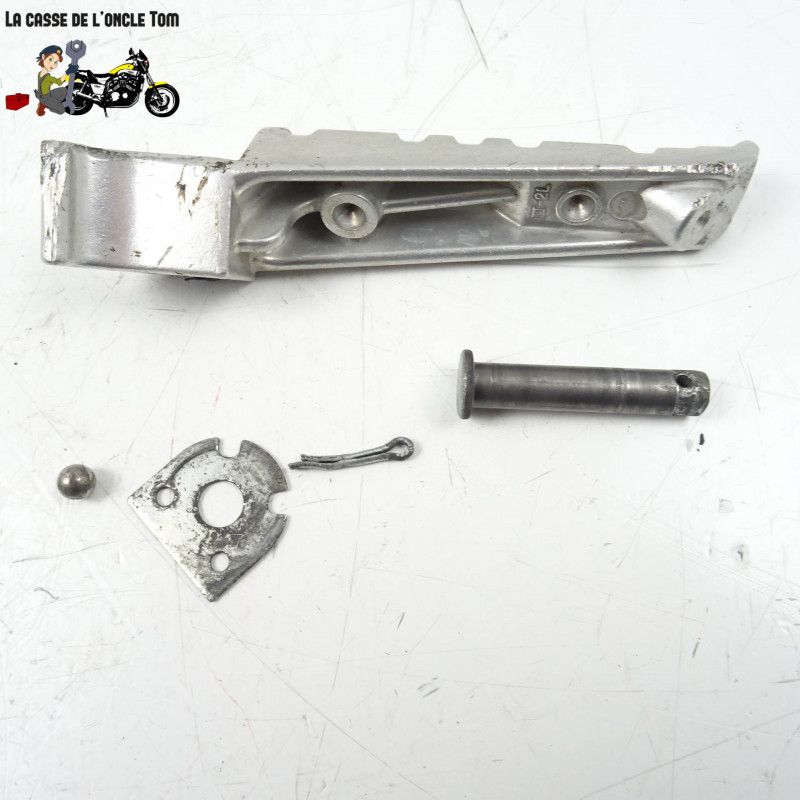 Repose pied arrière gauche Yamaha 1000 FZ1 2008 - CTM-9965-058