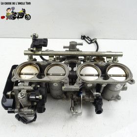 Rampe d'injection Yamaha...