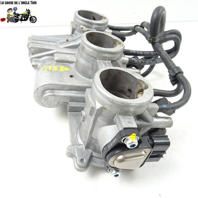 Rampe d'injection  Triumph 765 Street triple RS 2019 - CTM-11530-037