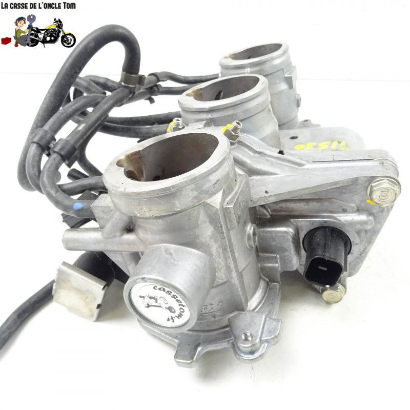 Rampe d'injection  Triumph 765 Street triple RS 2019 - CTM-11530-037