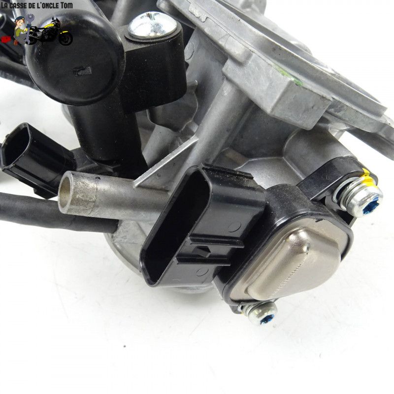 Rampe d'injection  Triumph 765 Street triple RS 2019 - CTM-11530-037