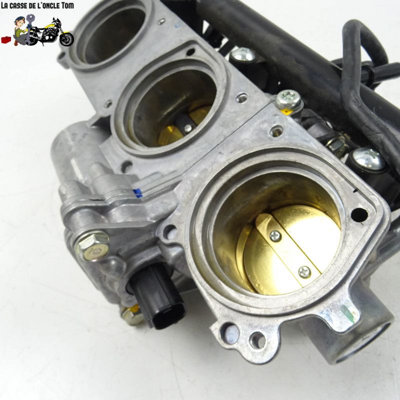 Rampe d'injection  Triumph 765 Street triple RS 2019 - CTM-11530-037