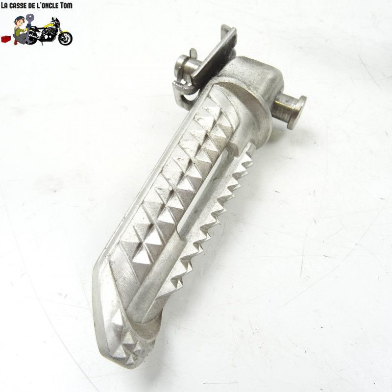 Repose pied arrière droit Triumph 765 Street triple RS 2019 - CTM-11530-080