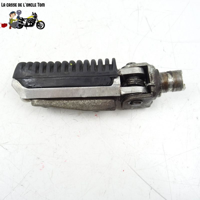 Repose pied avant gauche Suzuki 600 GSF Bandit  1997 - CTM-9441-038