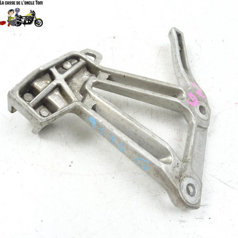 Platine arrière gauche Yamaha  600 fazer 2001 - CTM-9634-017