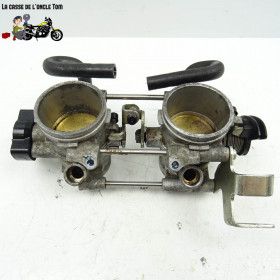 Corps d'injection BMW 800...