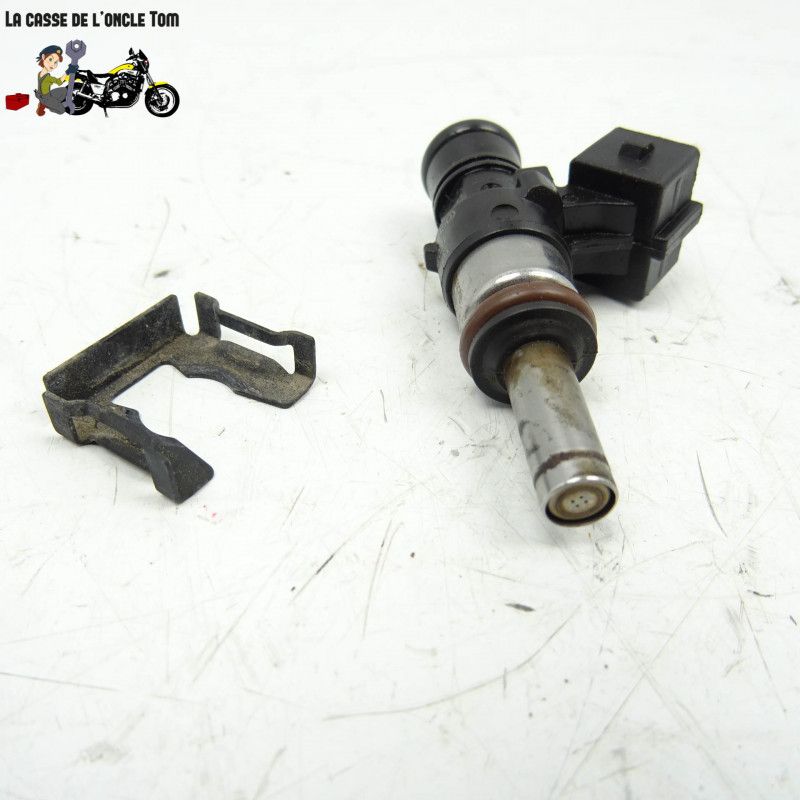 Injecteur BMW 800 F800gs 2011 - CTM-10850-032