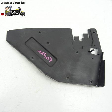 Plastique sous cache latéral droit Aprilia 650 starck 6.5 1996 - CTM-11507-082