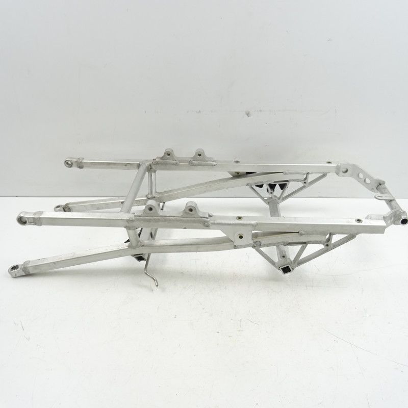 Boucle arrière Aprilia 1000 RSV 2004 - CTM-BOUCLE-005