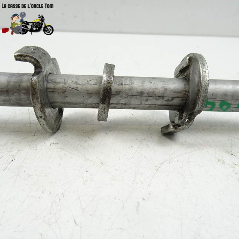 Axe roue arrière Honda 600 cbf hornet 2001 - CTM-10584-009